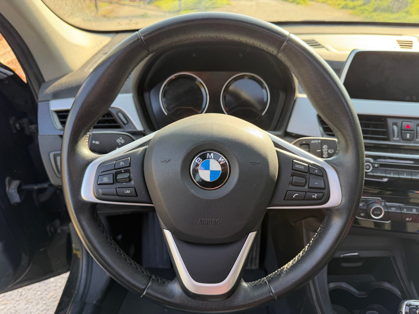 BMW X1 18i automatique DKG7  Buisness Design