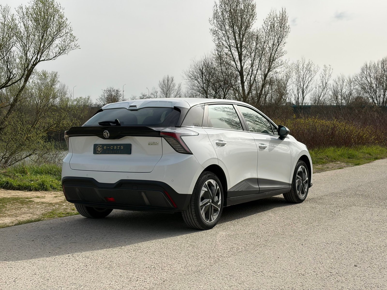 MG MG4 EV STANDARD RANGE 170ch boîte automatique