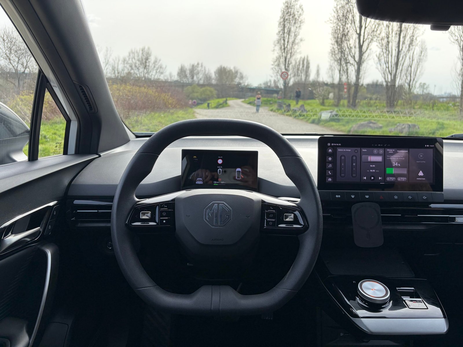 MG MG4 EV STANDARD RANGE 170ch boîte automatique