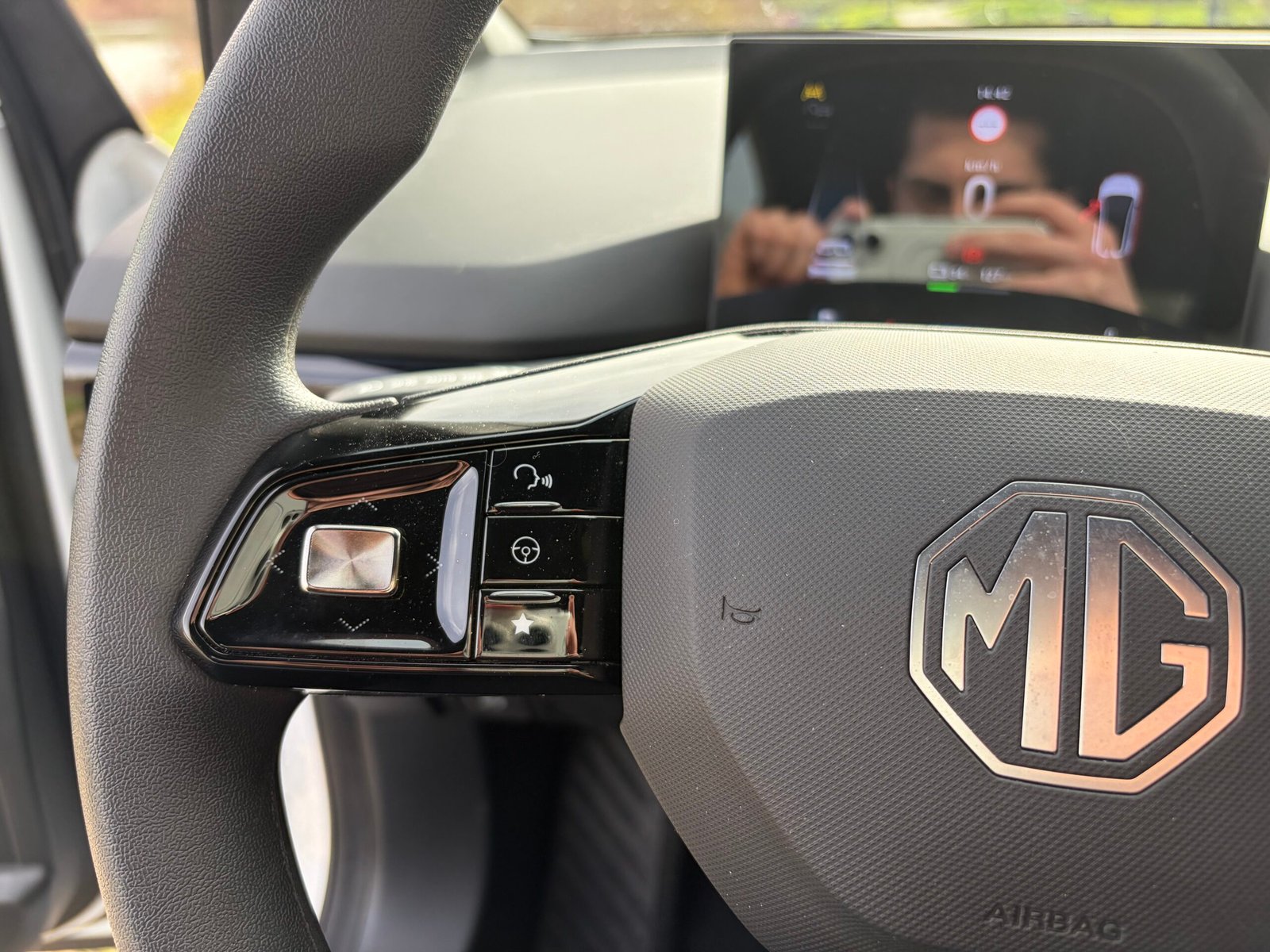 MG MG4 EV STANDARD RANGE 170ch boîte automatique