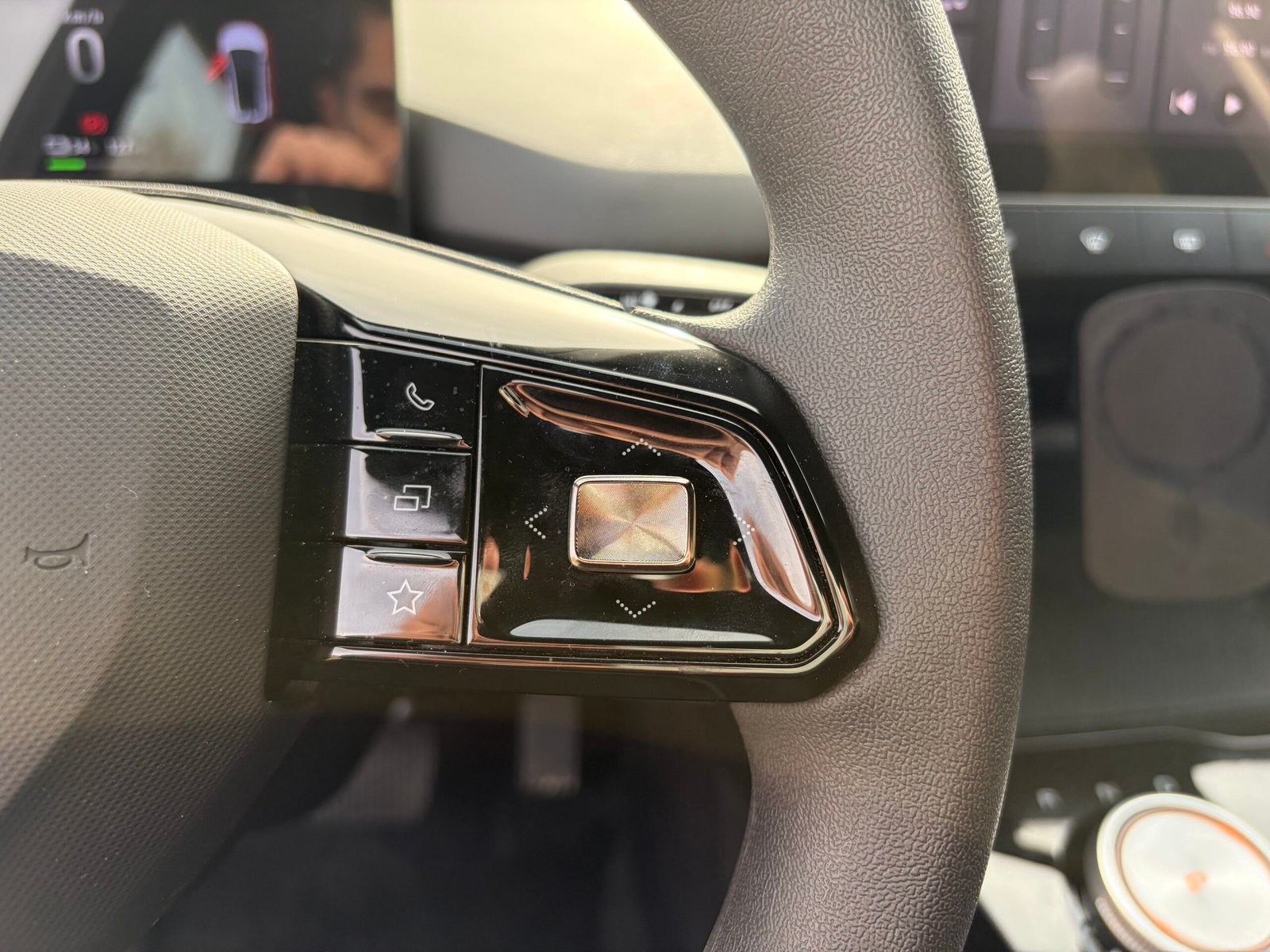 MG MG4 EV STANDARD RANGE 170ch boîte automatique