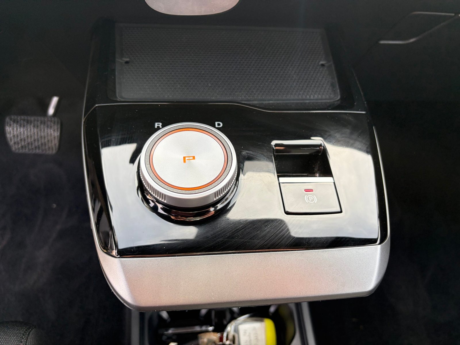 MG MG4 EV STANDARD RANGE 170ch boîte automatique