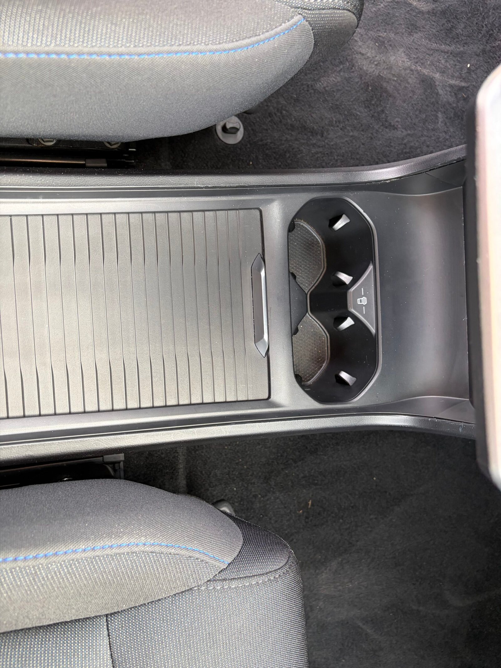 MG MG4 EV STANDARD RANGE 170ch boîte automatique