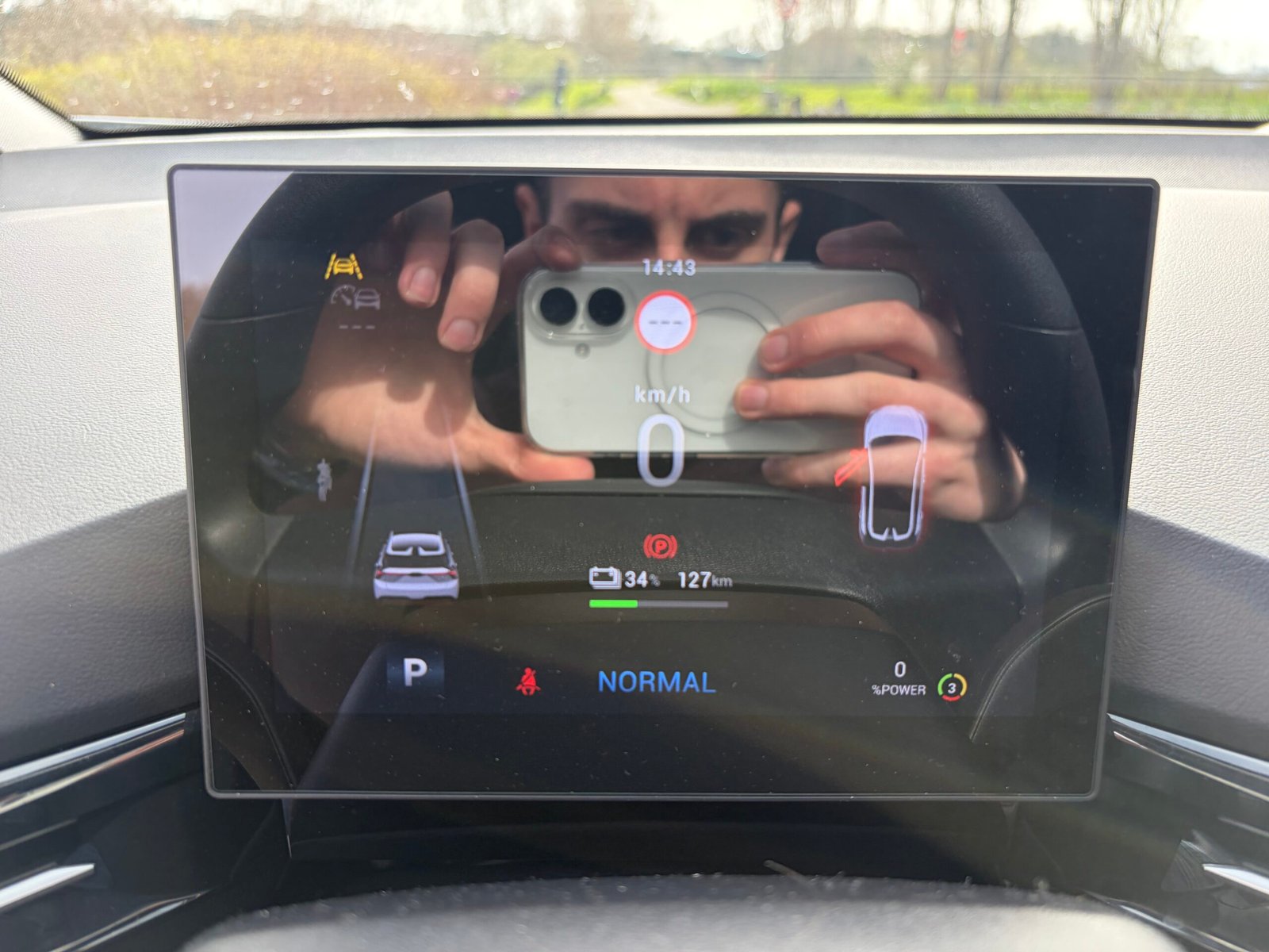 MG MG4 EV STANDARD RANGE 170ch boîte automatique