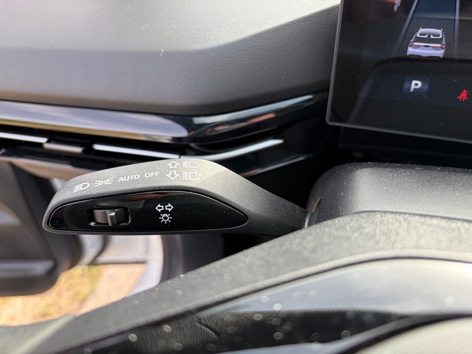 MG MG4 EV STANDARD RANGE 170ch boîte automatique