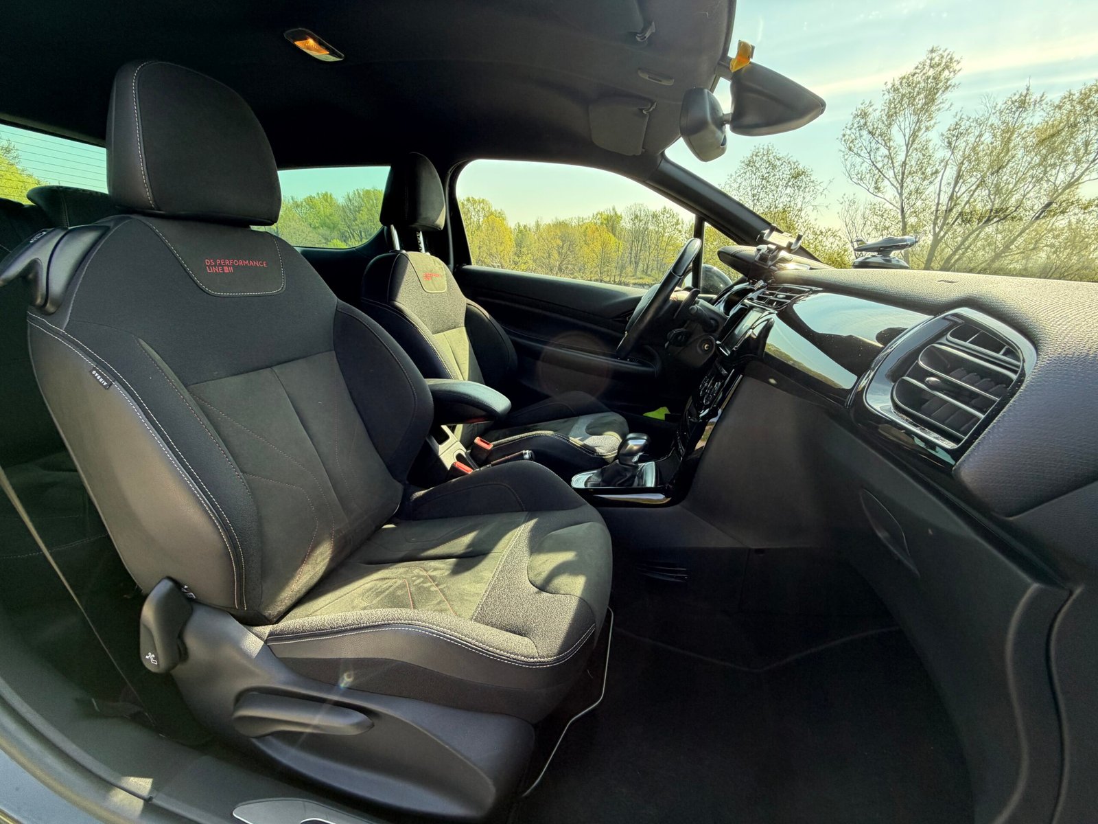 DS DS3 PPERFORMANCE LINE 110 ch essence boîte automatique