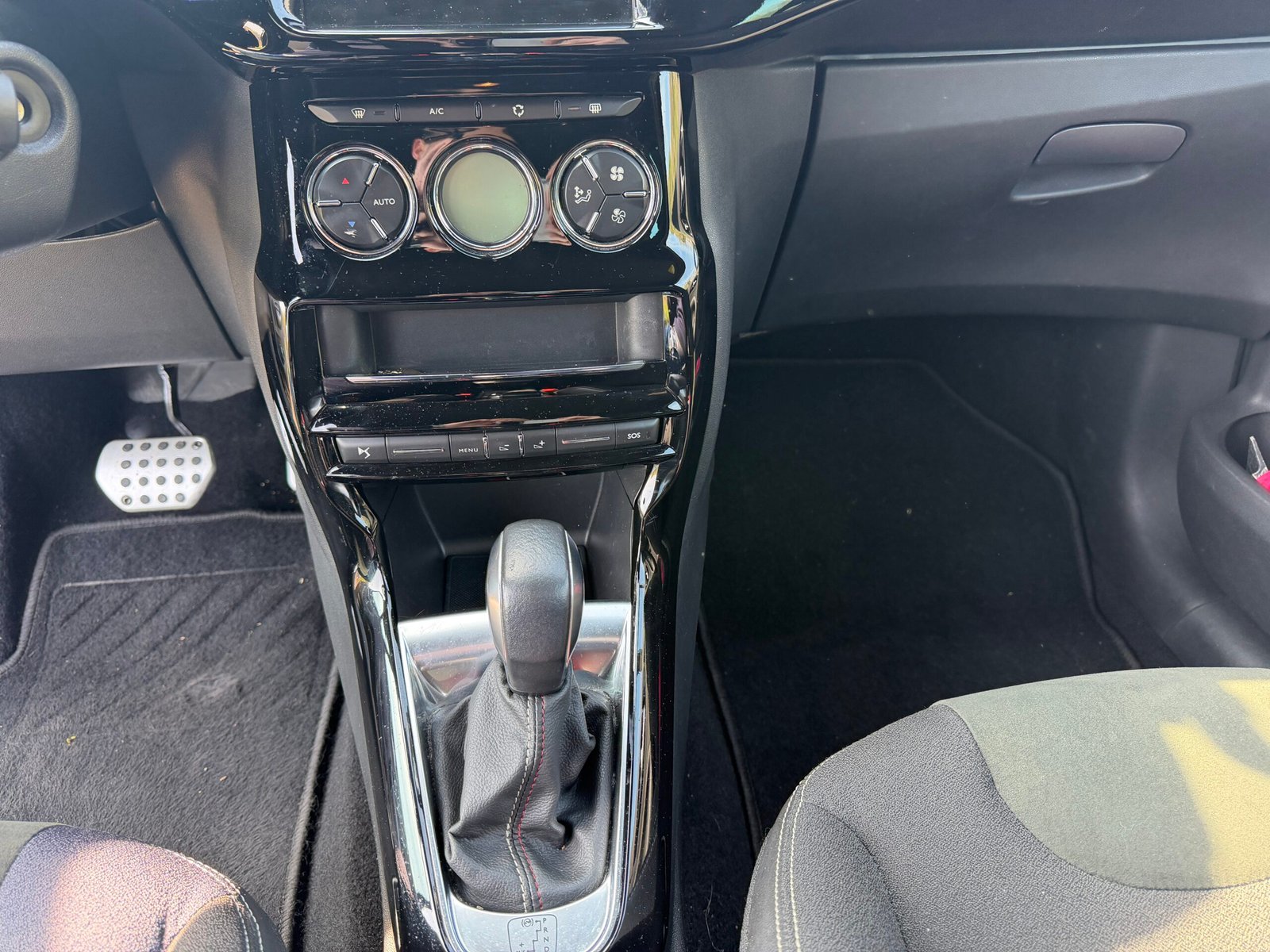 DS DS3 PPERFORMANCE LINE 110 ch essence boîte automatique