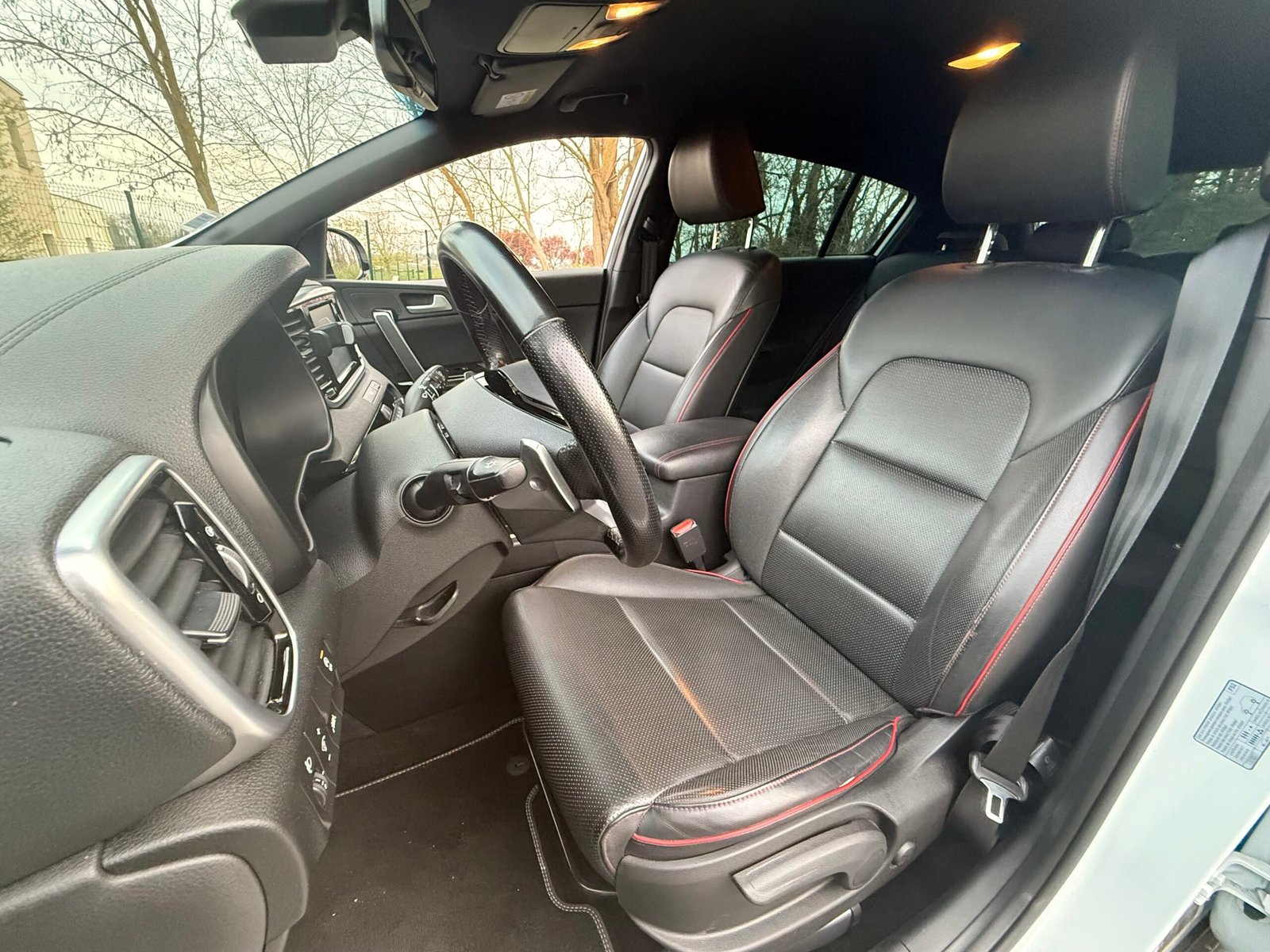 KIA Sportage IV Phase 2 1.6 CRDi VGT 4×2 DCT7 136 cv Boîte auto / GT Line