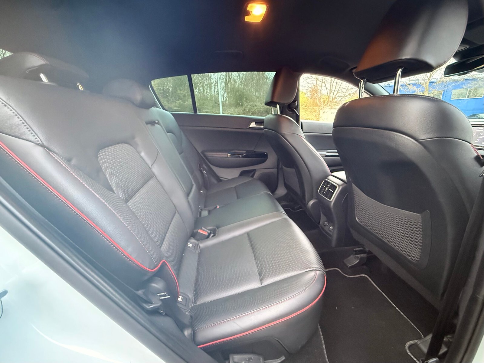 KIA Sportage IV Phase 2 1.6 CRDi VGT 4×2 DCT7 136 cv Boîte auto / GT Line