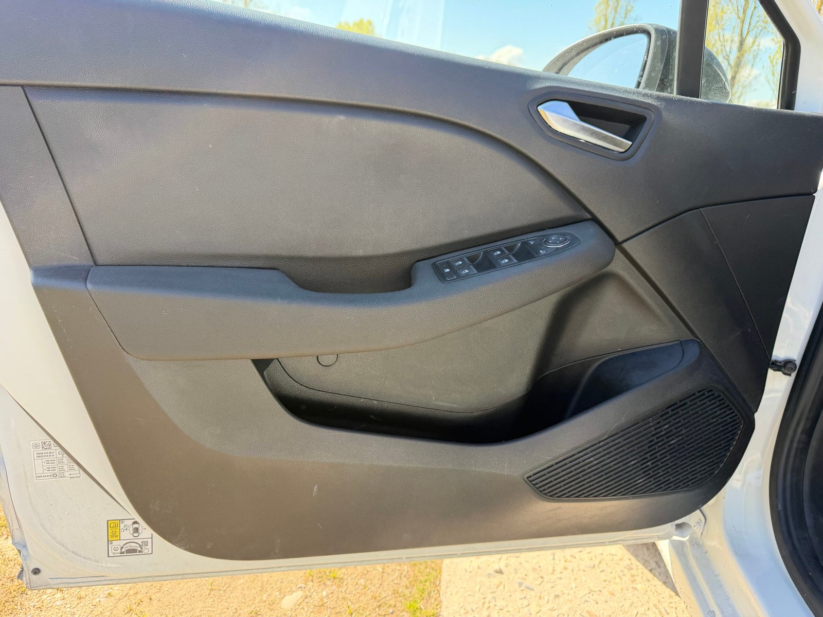 RENAULT Clio V Hybride 140ch automatique