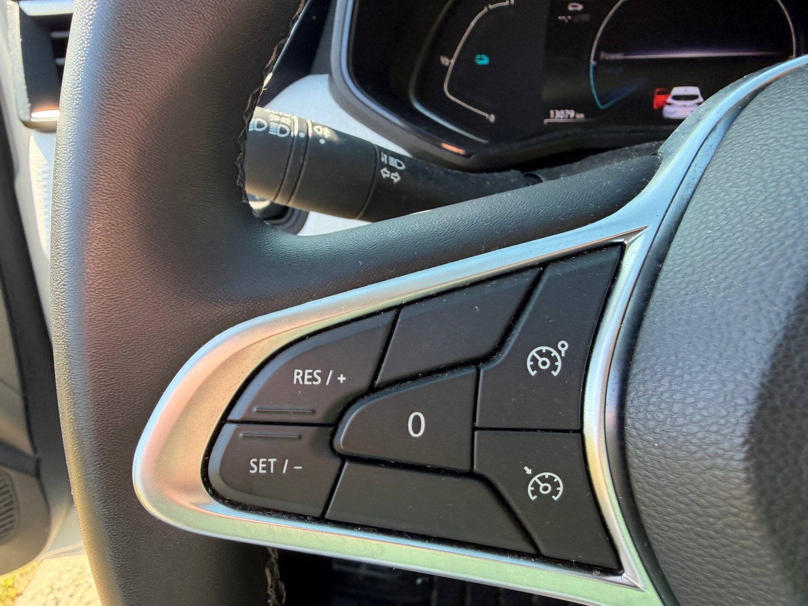 RENAULT Clio V Hybride 140ch automatique