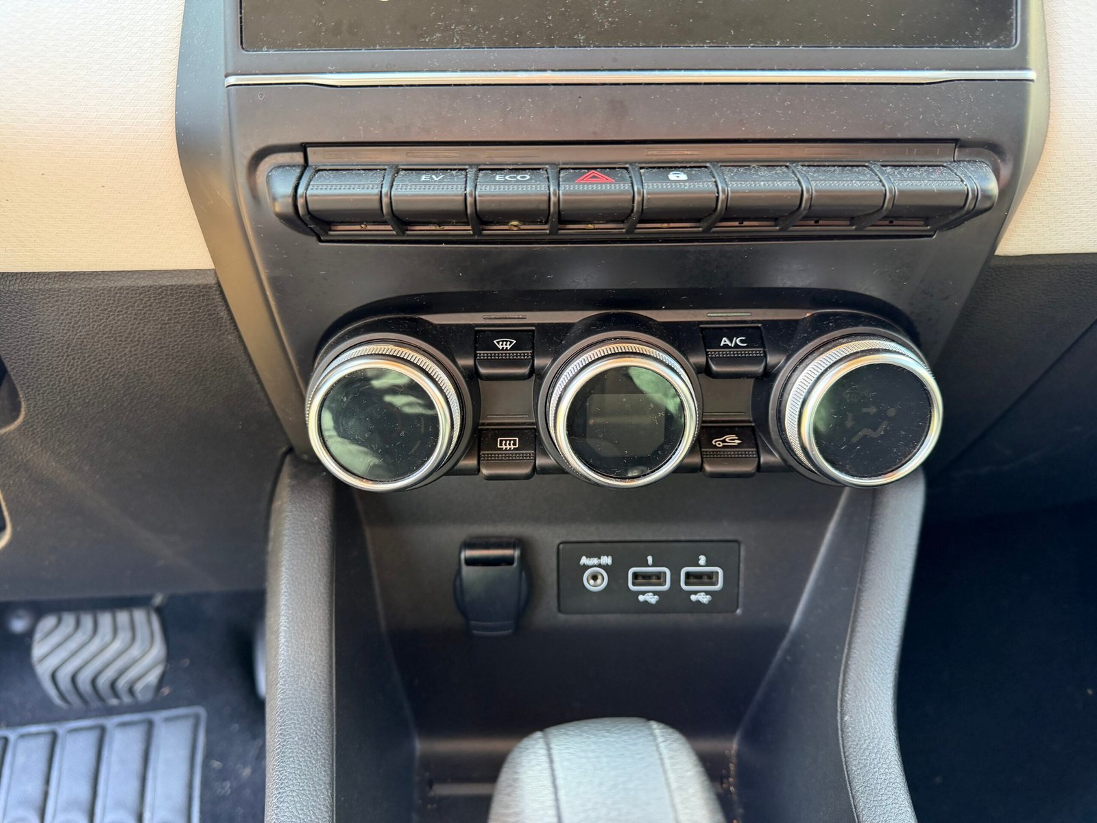 RENAULT Clio V Hybride 140ch automatique