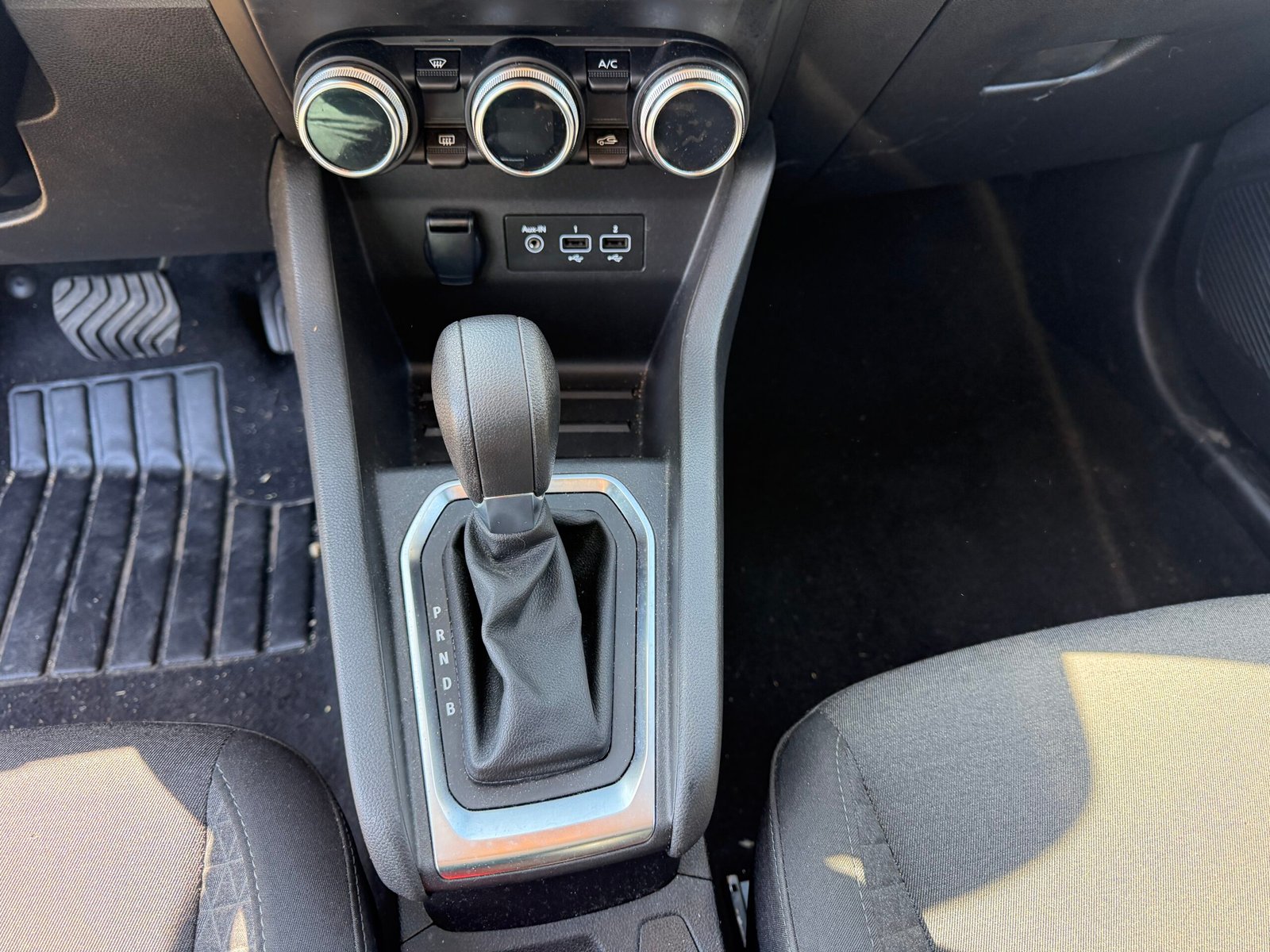 RENAULT Clio V Hybride 140ch automatique