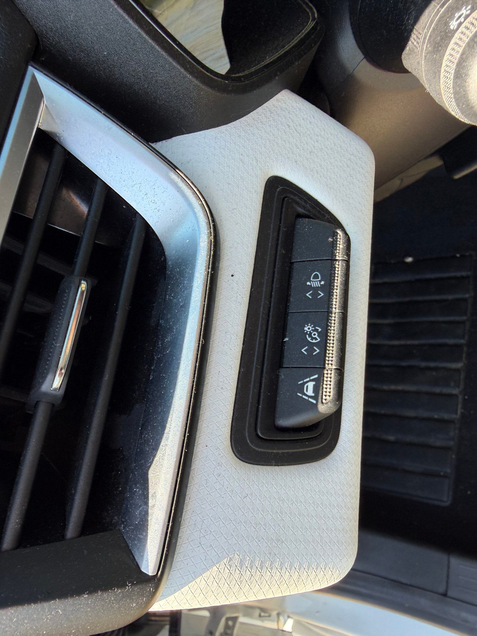 RENAULT Clio V Hybride 140ch automatique