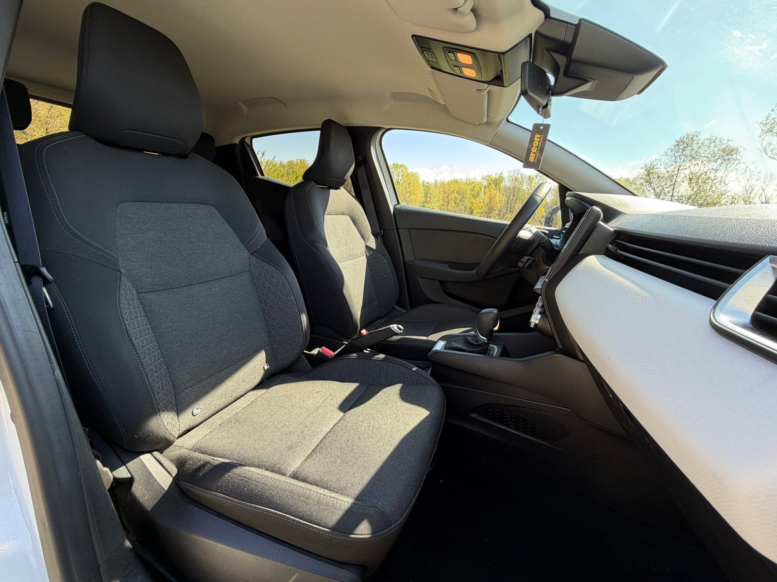 RENAULT Clio V Hybride 140ch automatique