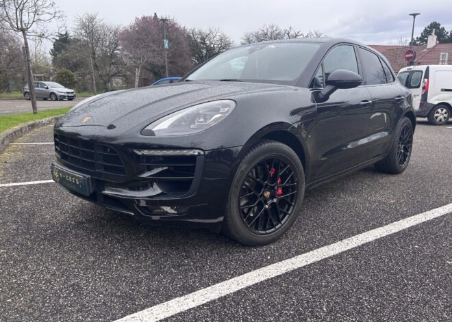 PORSCHE Macan GTS