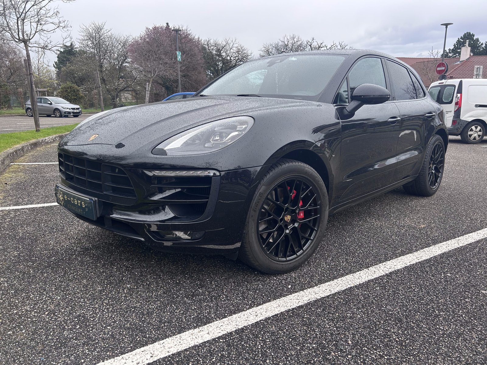 PORSCHE Macan GTS