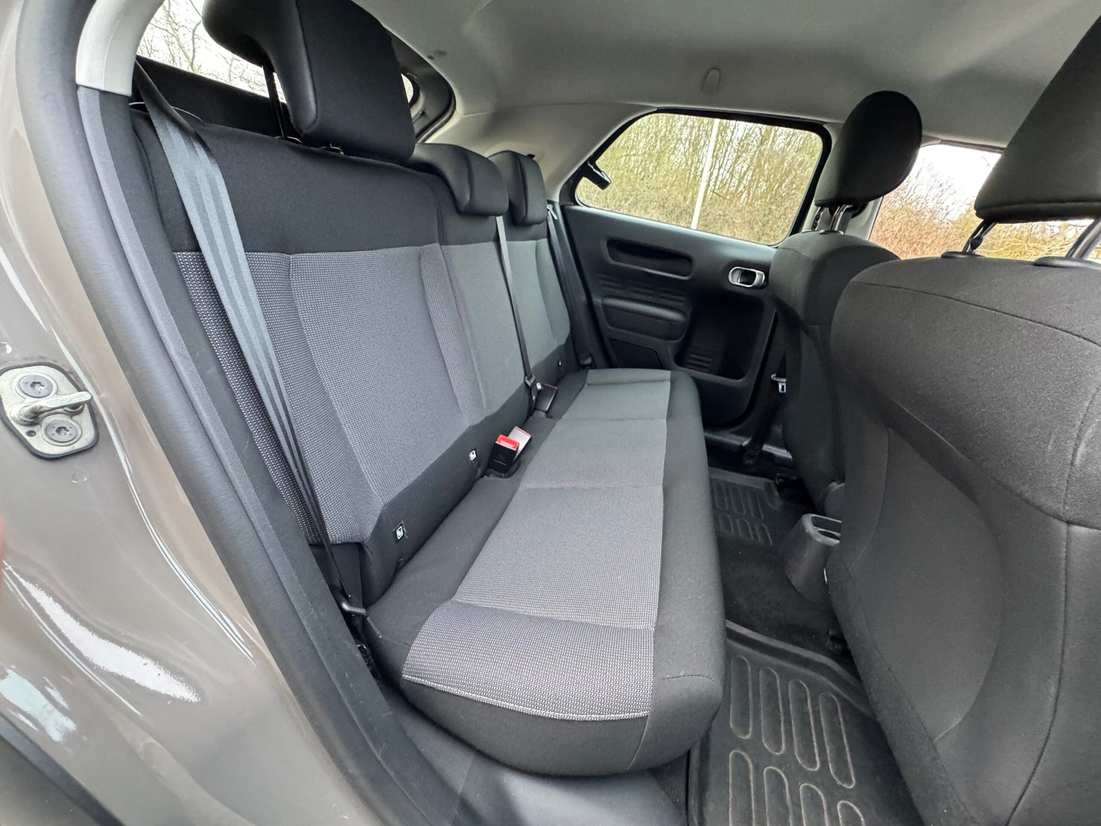 Citroën C4 Cactus 1.6 BlueHDi 99CH «FEEL»