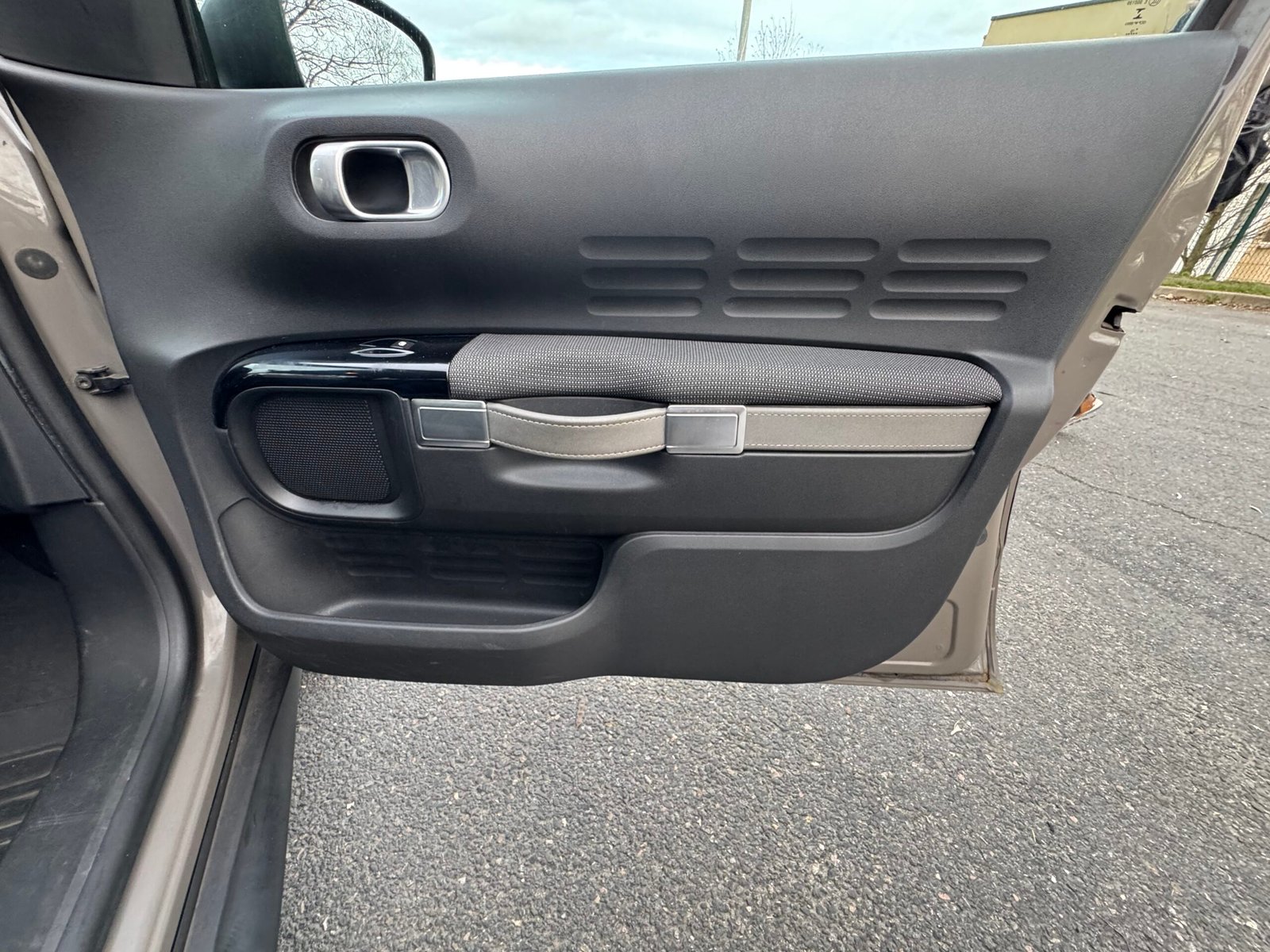 Citroën C4 Cactus 1.6 BlueHDi 99CH «FEEL»