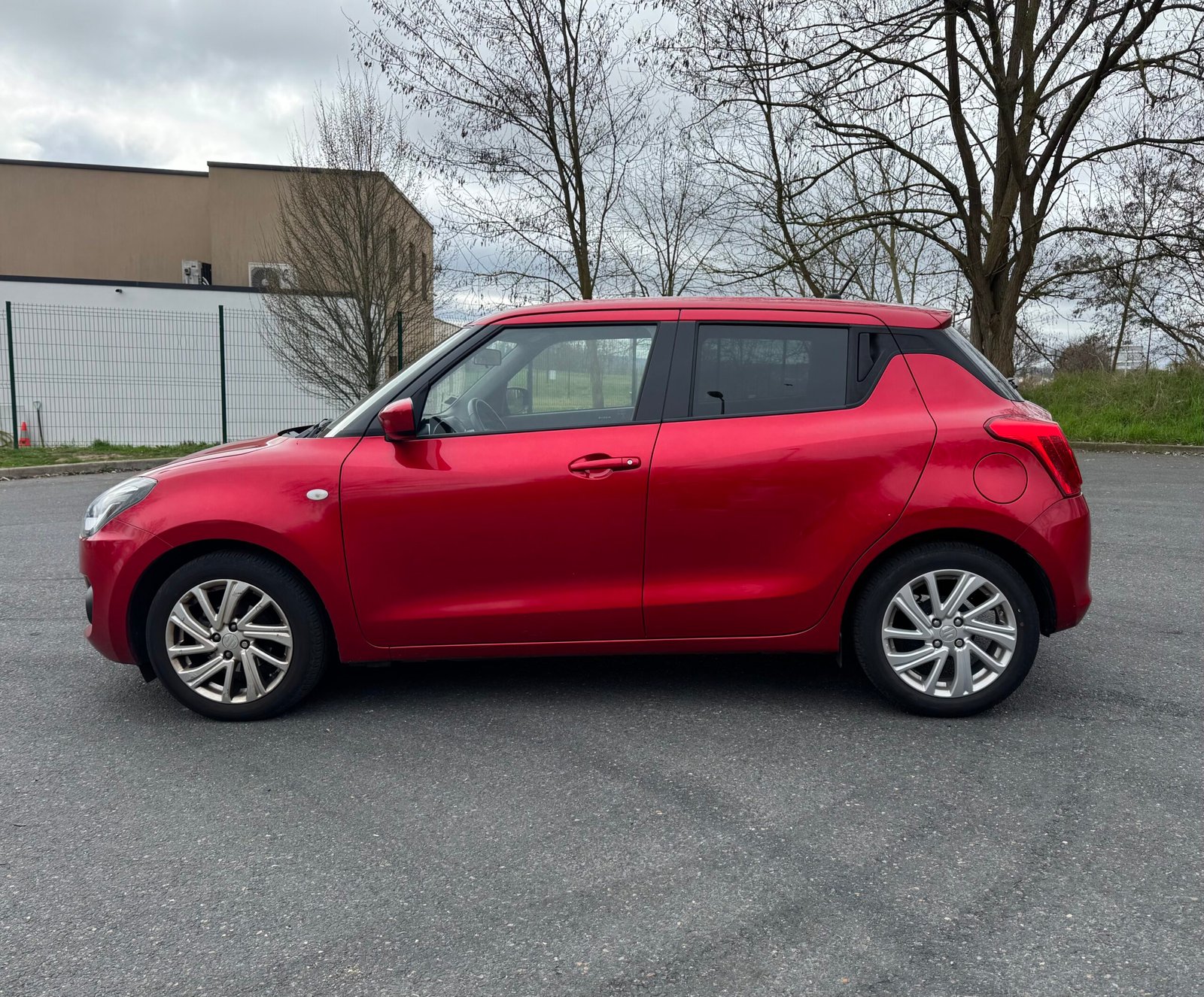 Suzuki Swift V Phase 2 1.2 SHVS CVT 83CH «PRIVILEGE»
