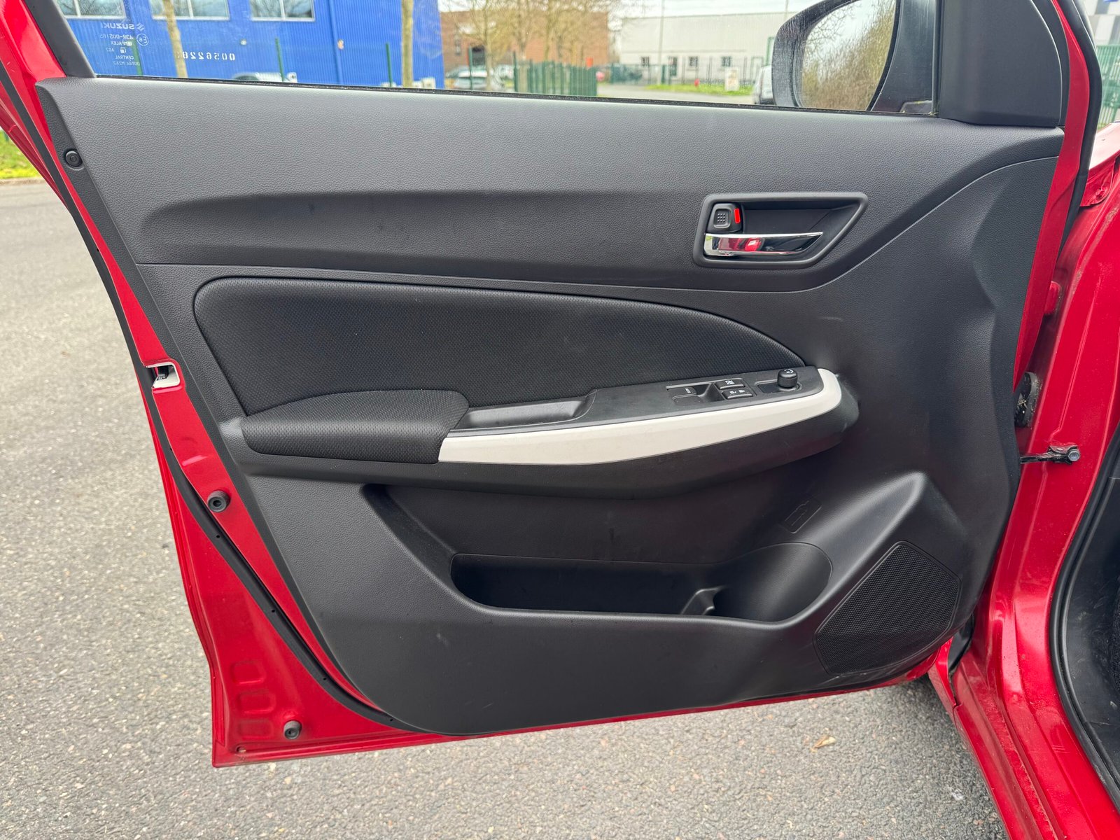 Suzuki Swift V Phase 2 1.2 SHVS CVT 83CH «PRIVILEGE»