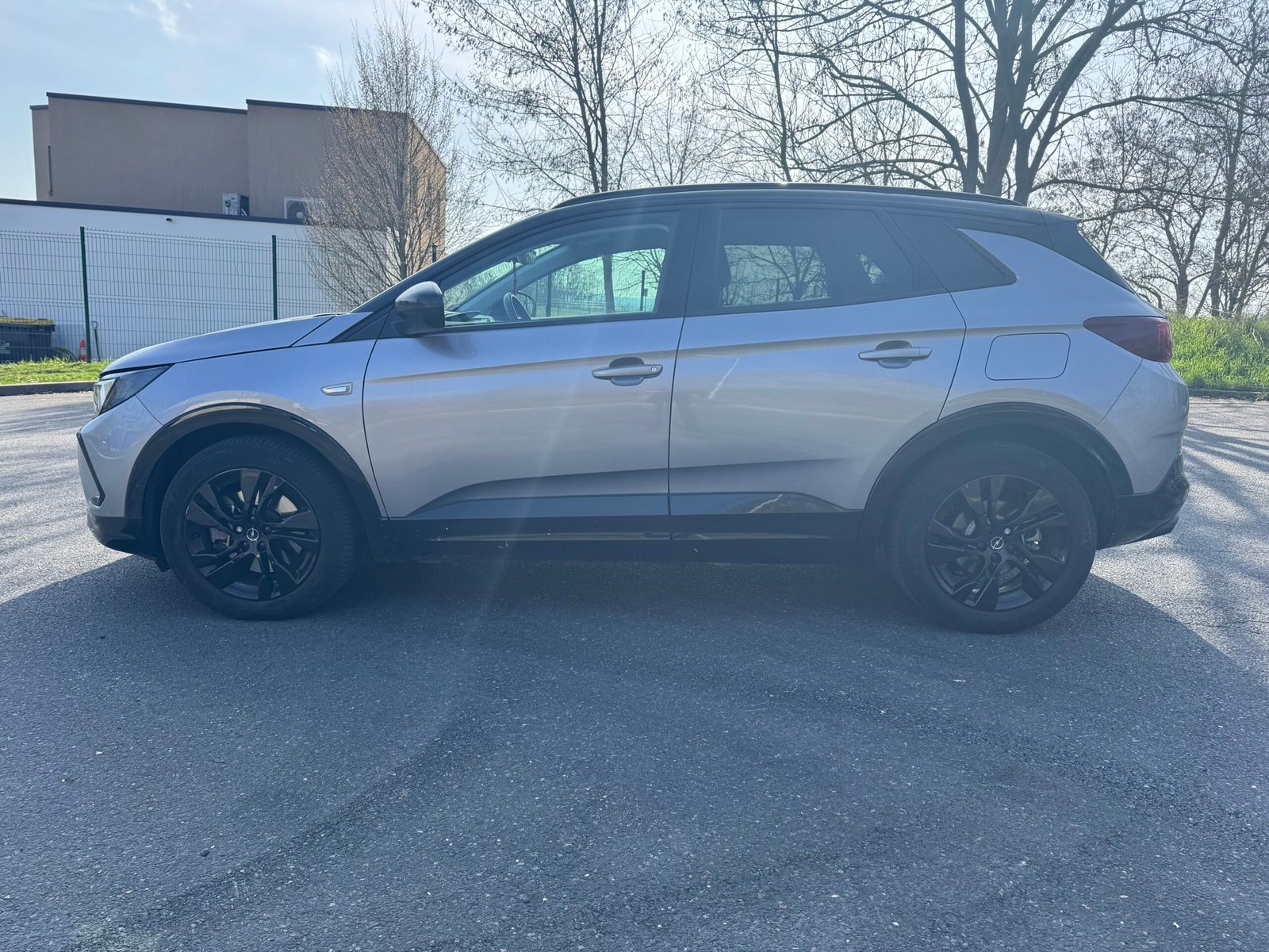 OPEL Grandland (Phase 2) 1.6 i PHEV EAT8 S&S 225 ch « GS Line »