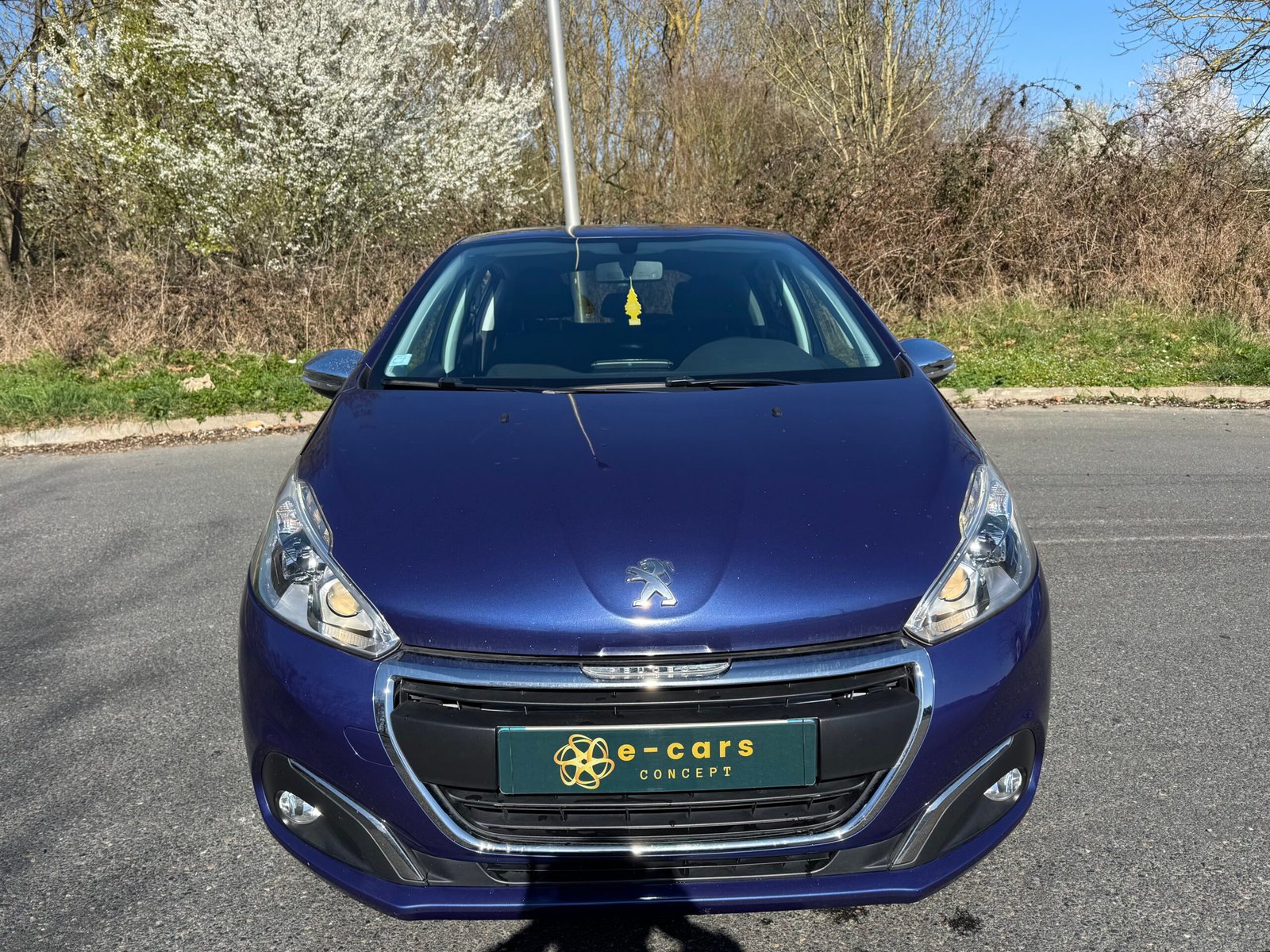 Peugeot 208 I Phase 2 1.2 VTi 82CH « STYLE »