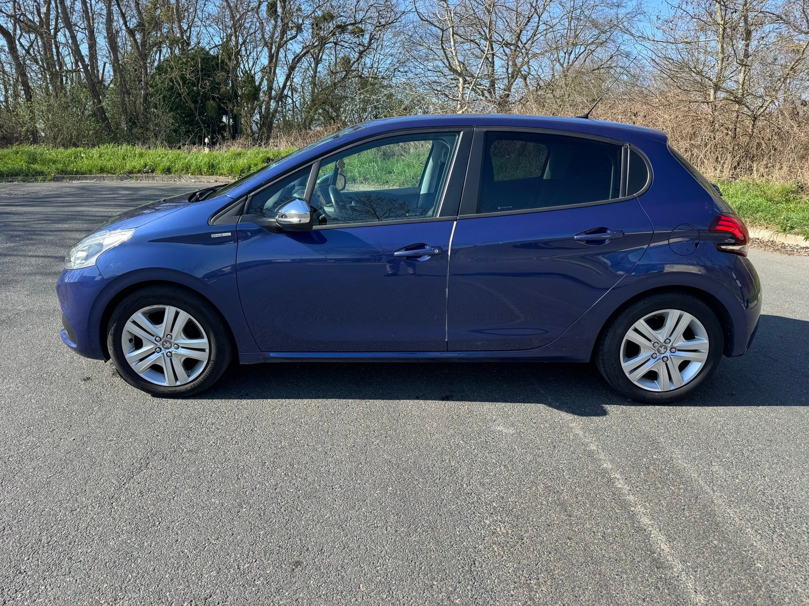 Peugeot 208 I Phase 2 1.2 VTi 82CH « STYLE »