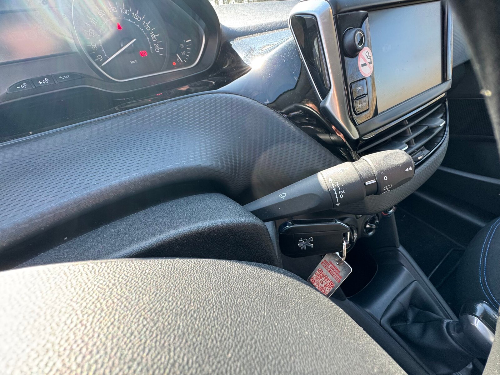 Peugeot 208 I Phase 2 1.2 VTi 82CH « STYLE »