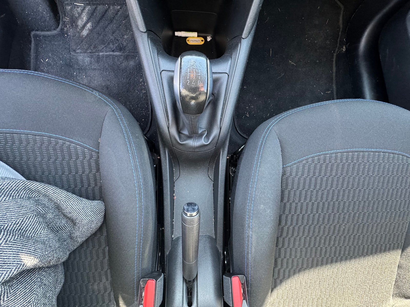 Peugeot 208 I Phase 2 1.2 VTi 82CH « STYLE »