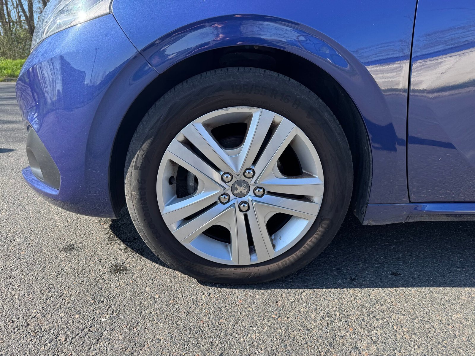 Peugeot 208 I Phase 2 1.2 VTi 82CH « STYLE »