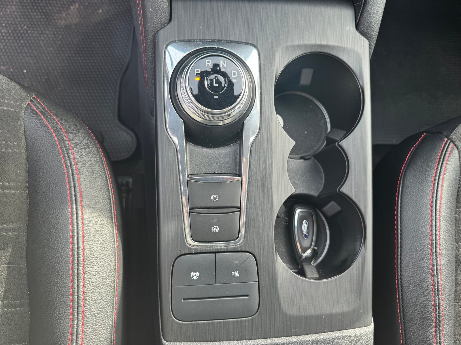 FORD Kuga III 2.5 Duratec 190 Hybrid 4×2 CVT 152CH