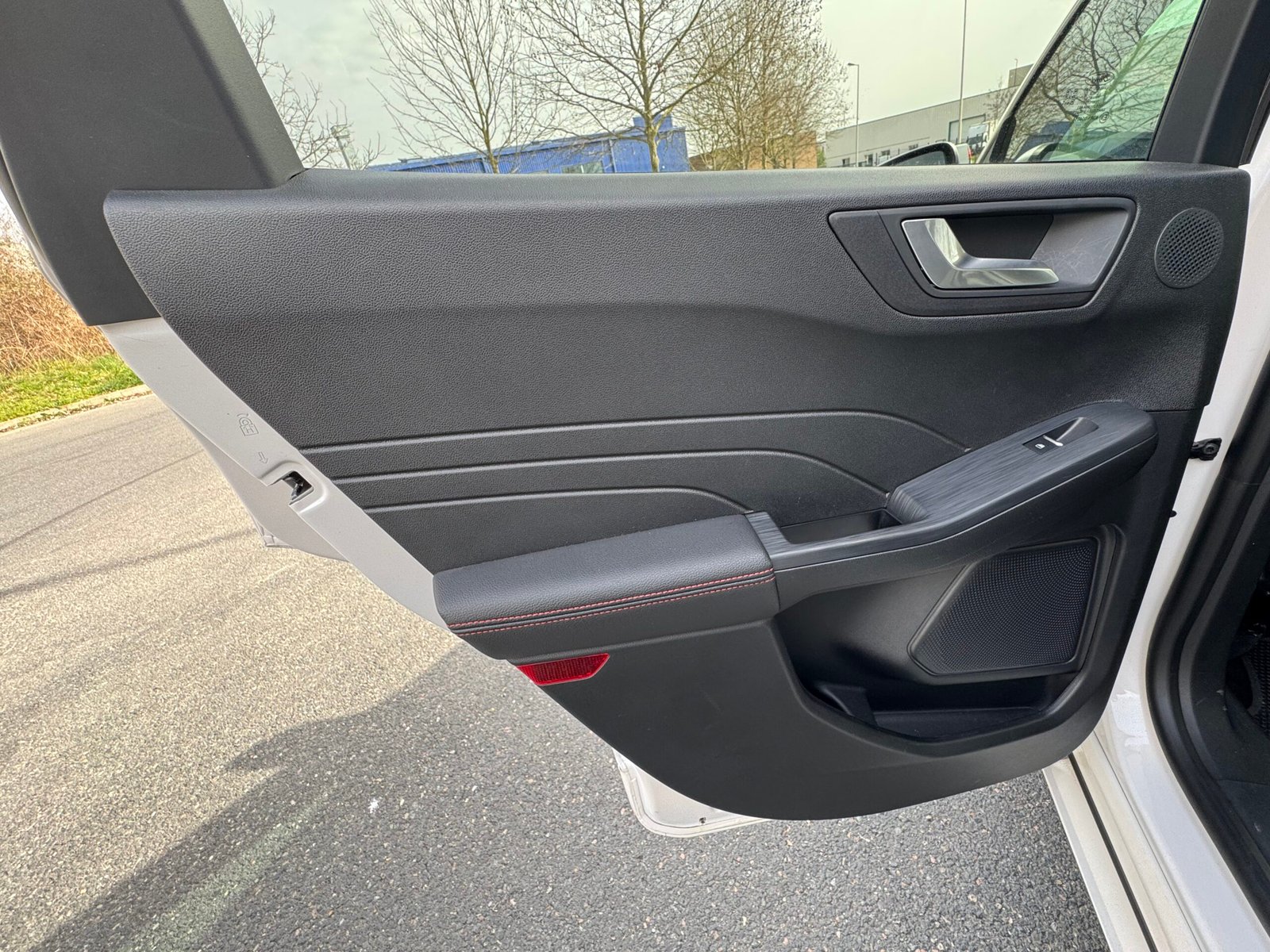 FORD Kuga III 2.5 Duratec 190 Hybrid 4×2 CVT 152CH