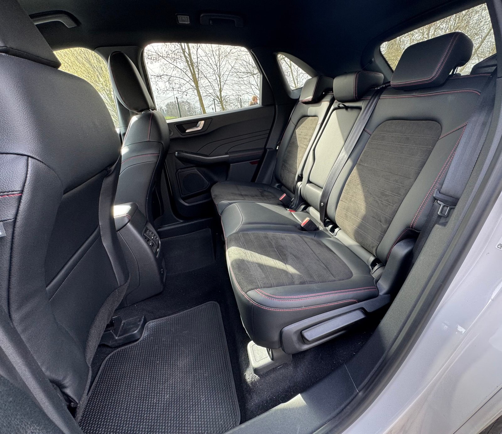 FORD Kuga III 2.5 Duratec 190 Hybrid 4×2 CVT 152CH