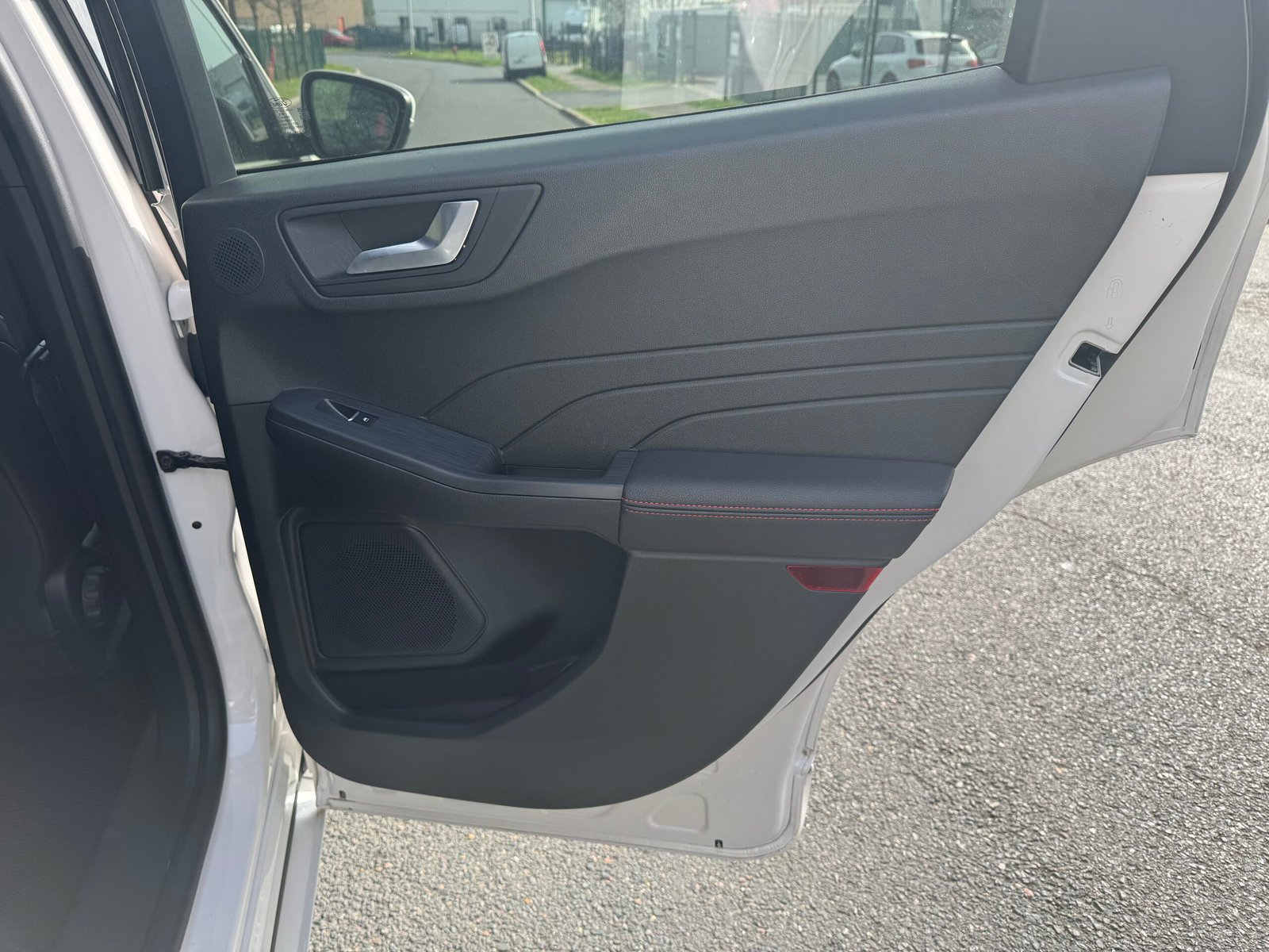 FORD Kuga III 2.5 Duratec 190 Hybrid 4×2 CVT 152CH