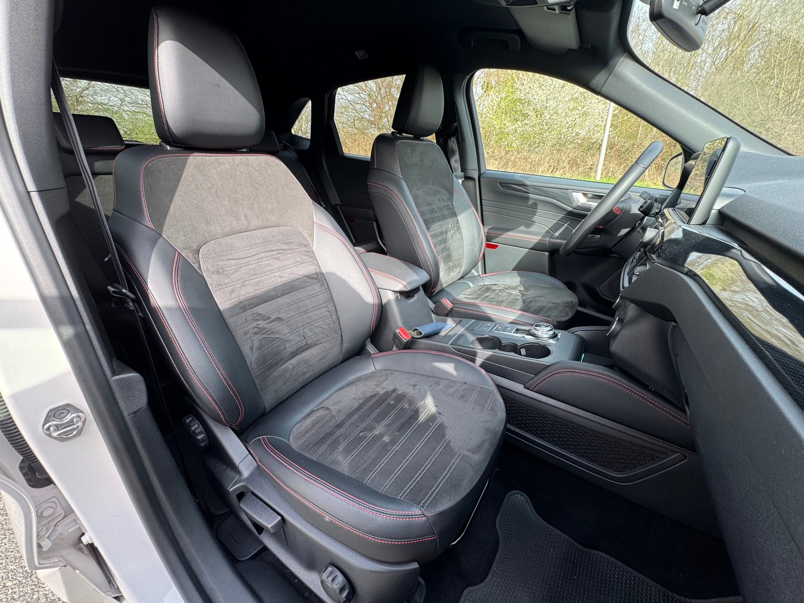 FORD Kuga III 2.5 Duratec 190 Hybrid 4×2 CVT 152CH