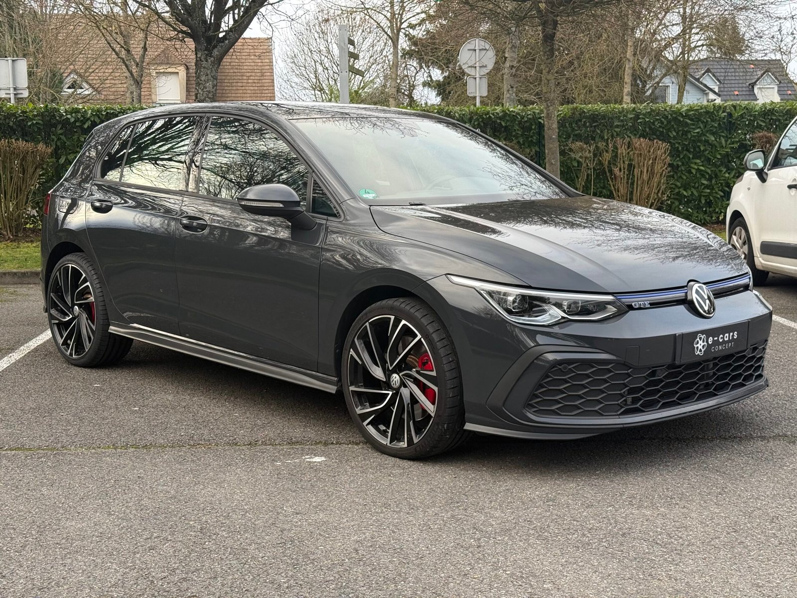 VOLKSWAGEN Golf VIII GTE Hatchback 1.4 TSi 16V 245 Plug in Hybrid DSG6 150 cv Boîte auto