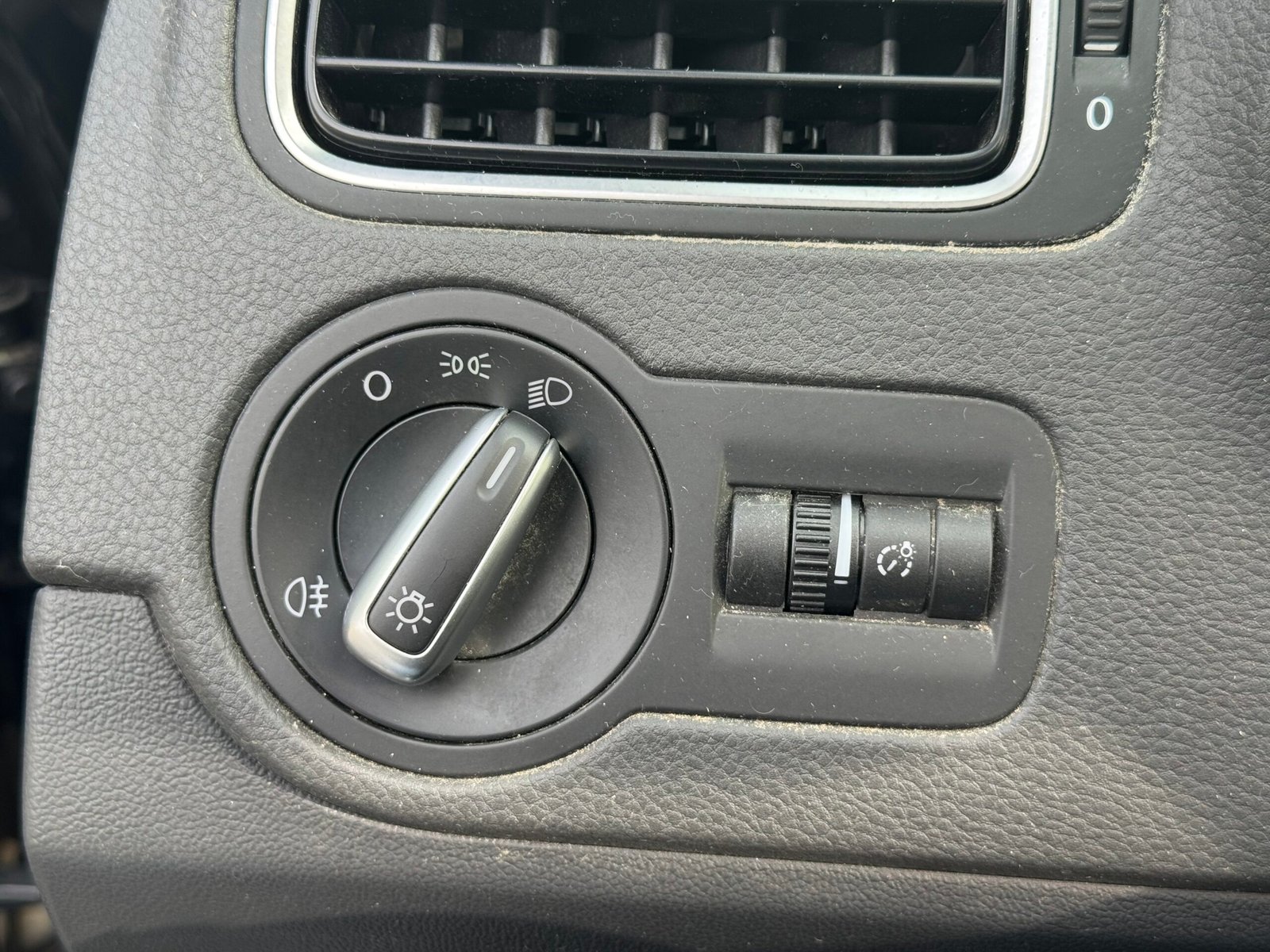 VOLKSWAGEN POLO V 1.2 TSi 105CH « LIFE »