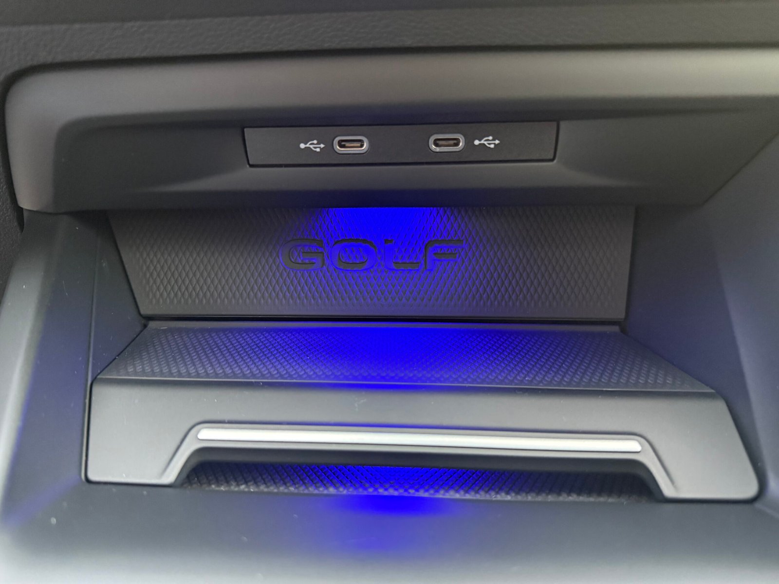 VOLKSWAGEN Golf VIII GTE Hatchback 1.4 TSi 16V 245 Plug in Hybrid DSG6 150 cv Boîte auto