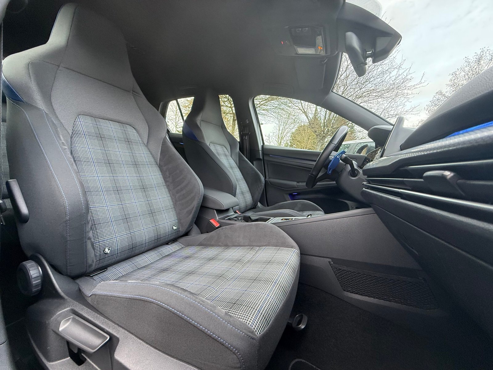 VOLKSWAGEN Golf VIII GTE Hatchback 1.4 TSi 16V 245 Plug in Hybrid DSG6 150 cv Boîte auto