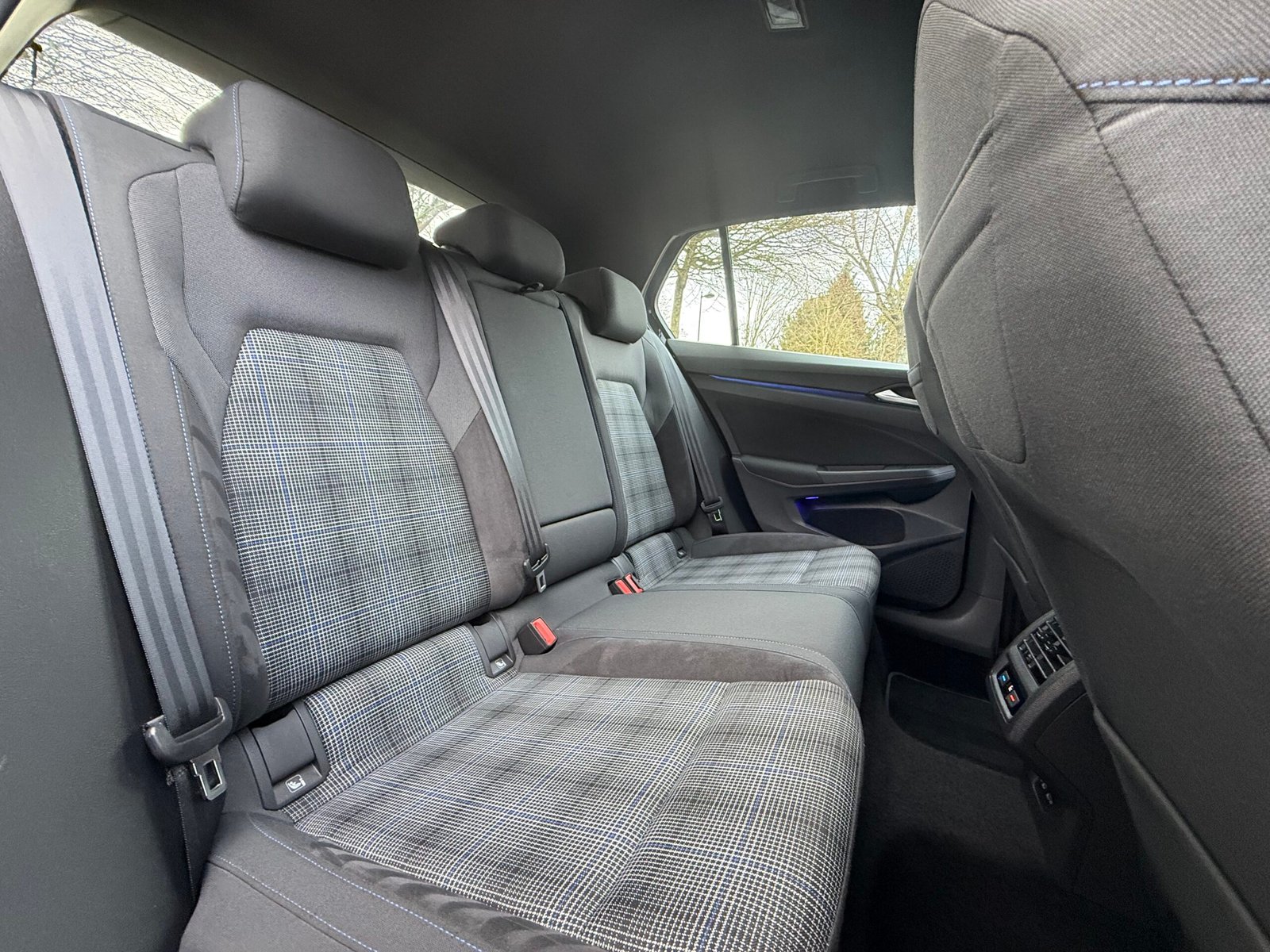 VOLKSWAGEN Golf VIII GTE Hatchback 1.4 TSi 16V 245 Plug in Hybrid DSG6 150 cv Boîte auto