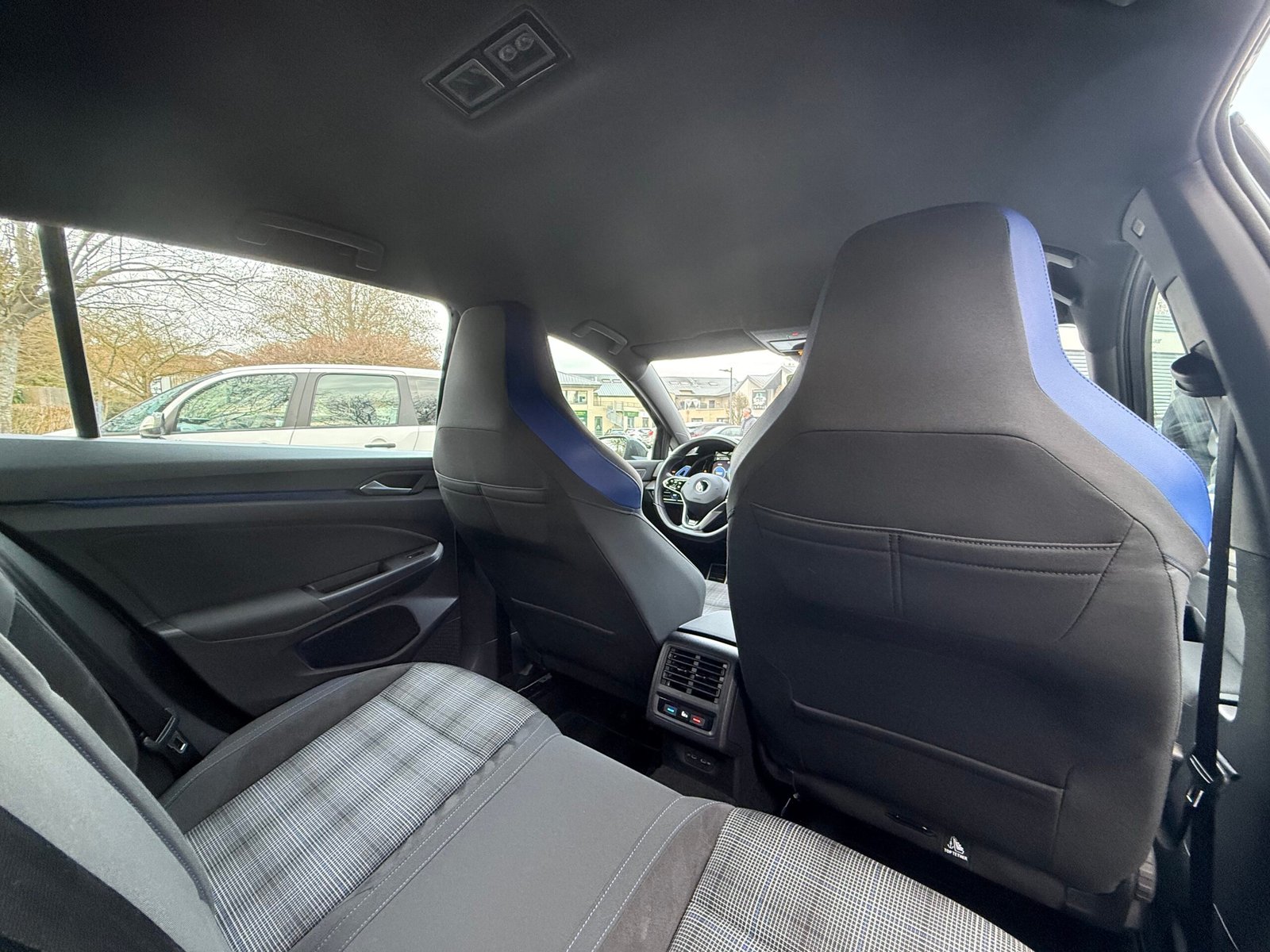 VOLKSWAGEN Golf VIII GTE Hatchback 1.4 TSi 16V 245 Plug in Hybrid DSG6 150 cv Boîte auto