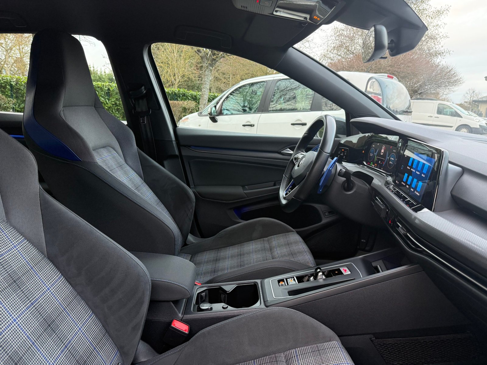 VOLKSWAGEN Golf VIII GTE Hatchback 1.4 TSi 16V 245 Plug in Hybrid DSG6 150 cv Boîte auto