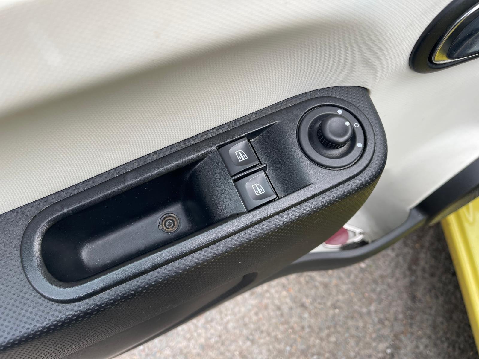 TWINGO III 1.0 SCe 12V eco2 71 INTENS