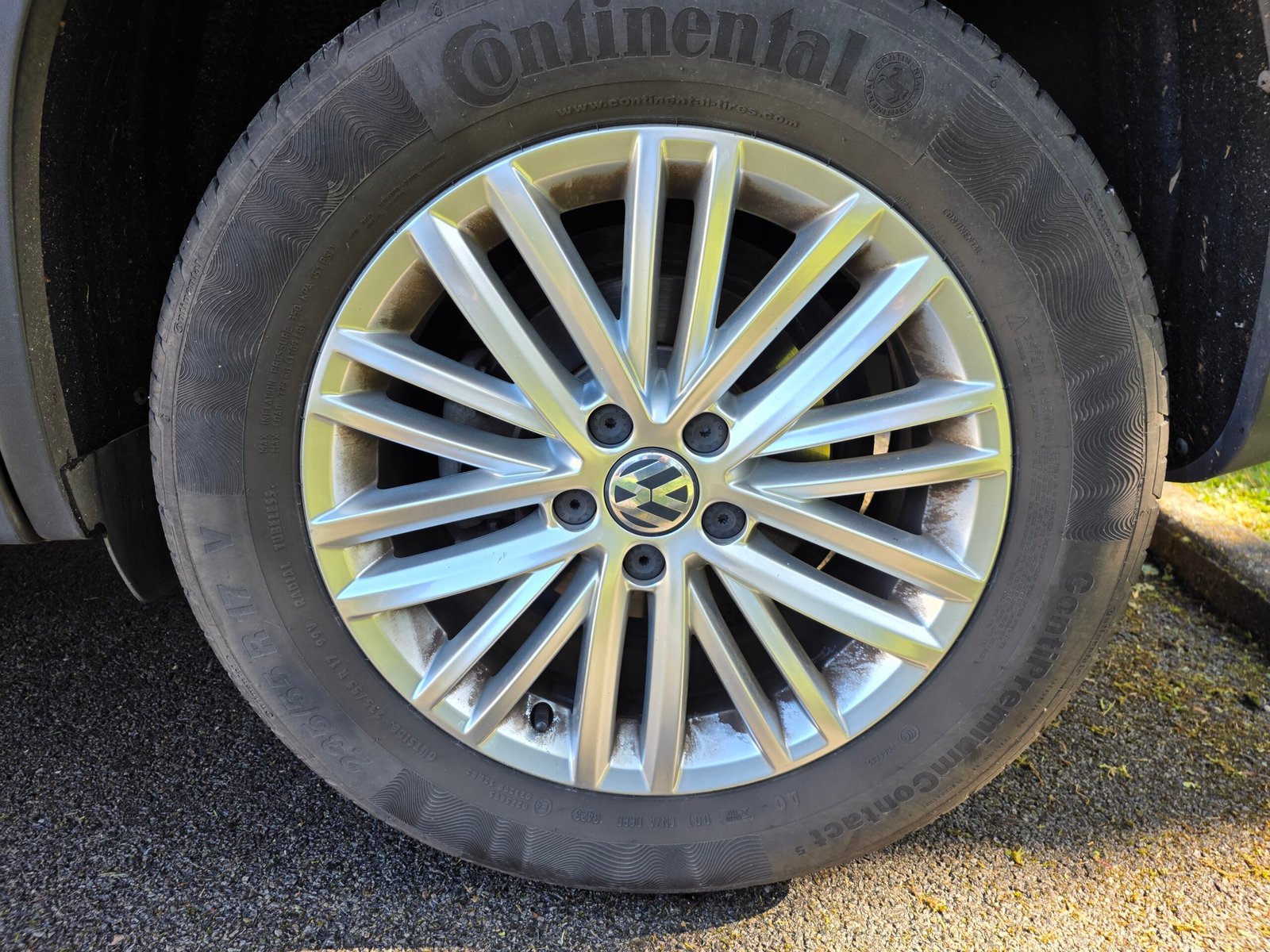 VOLKSWAGEN TIGUAN – 1.4 TSI 122ch BVM6 Série Spéciale CUP