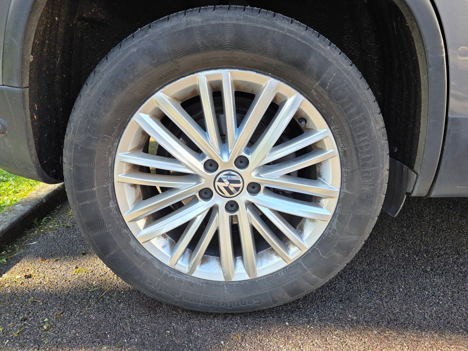 VOLKSWAGEN TIGUAN – 1.4 TSI 122ch BVM6 Série Spéciale CUP