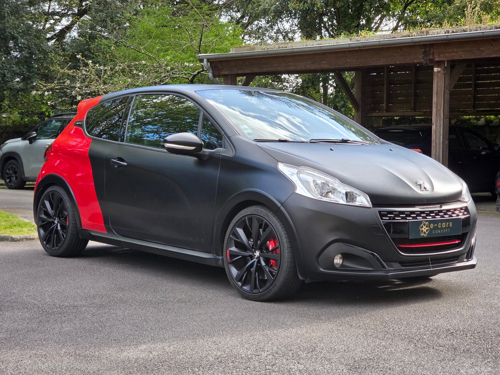 PEUGEOT 208 GTi by PEUGEOT SPORT – 1.6 THP 208ch BVM6