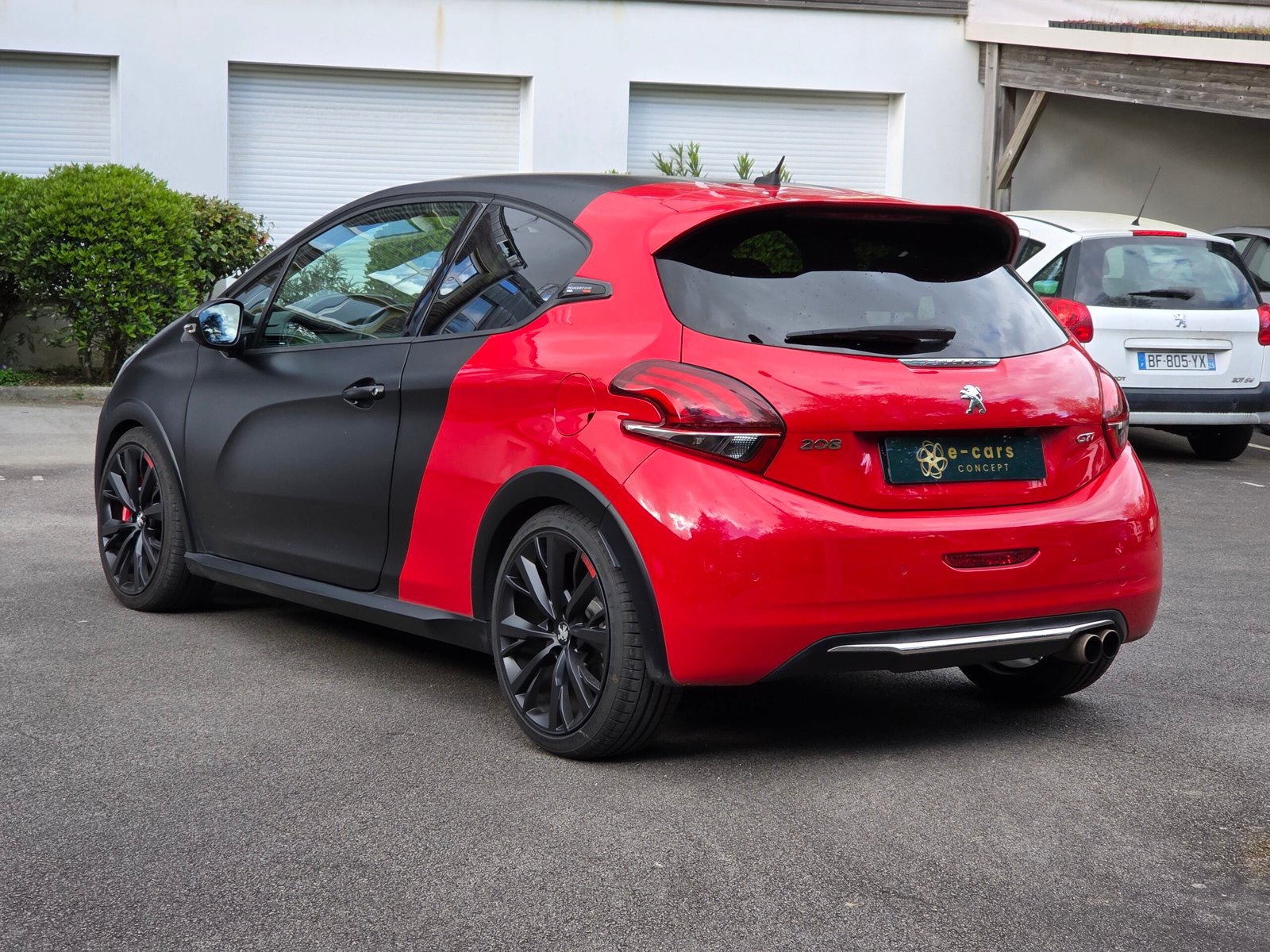 PEUGEOT 208 GTi by PEUGEOT SPORT – 1.6 THP 208ch BVM6