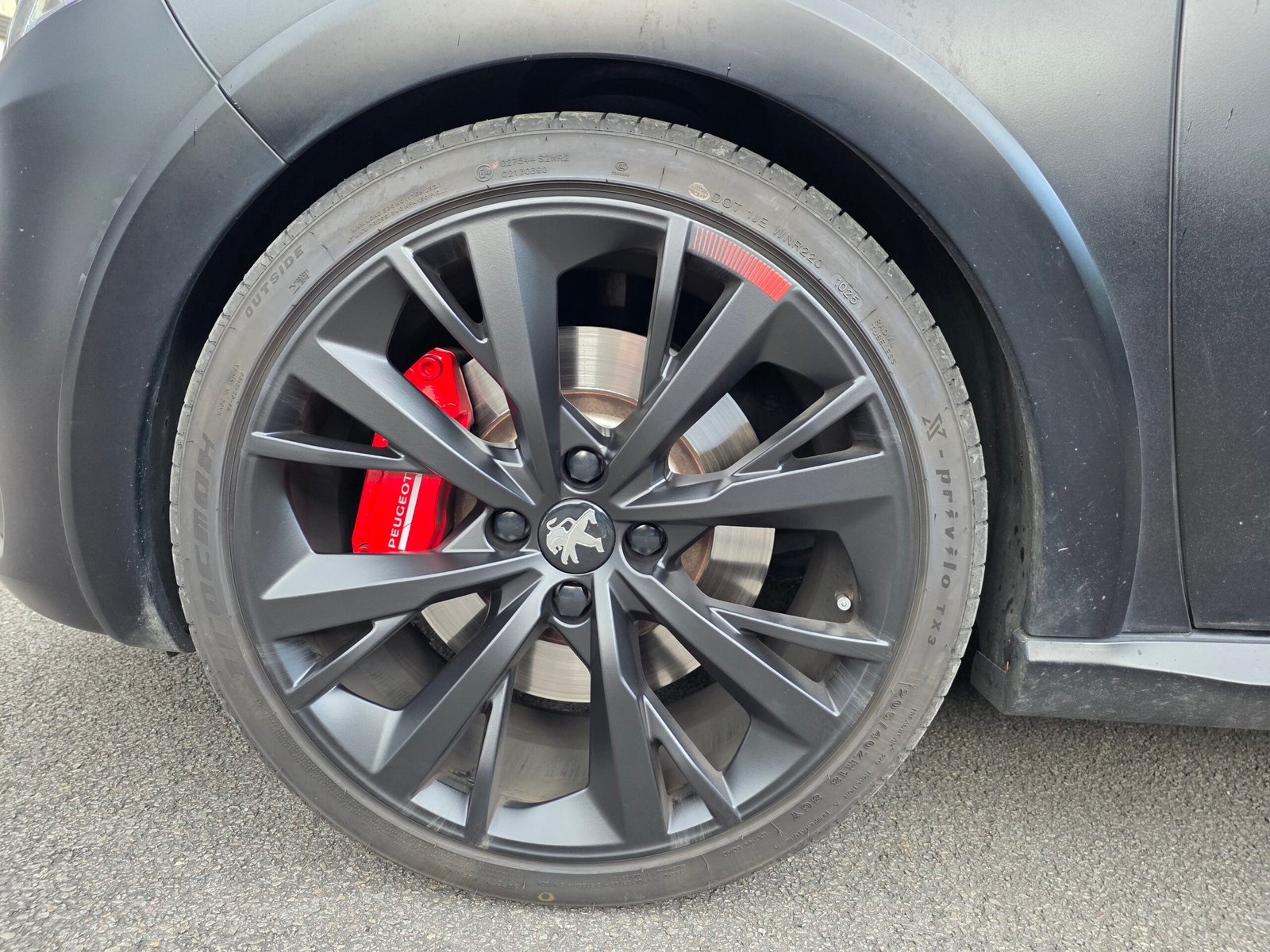 PEUGEOT 208 GTi by PEUGEOT SPORT – 1.6 THP 208ch BVM6