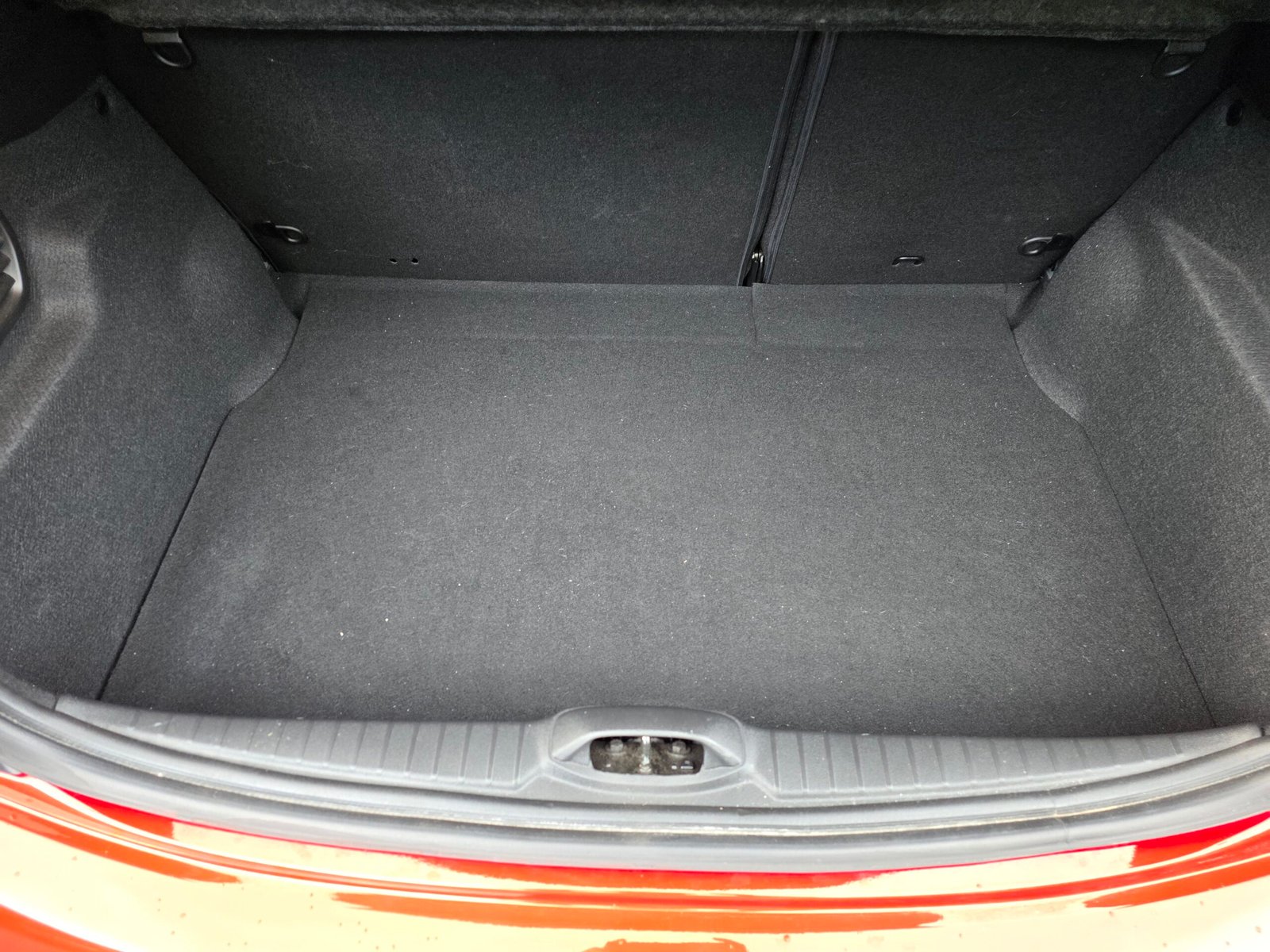 PEUGEOT 208 GTi by PEUGEOT SPORT – 1.6 THP 208ch BVM6